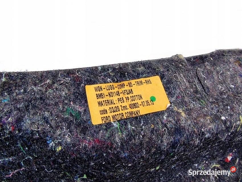 BOCZEK BAGAŻNIKA PRAWY FOCUS 3 KOMBI osobowe Pozostałe Sosnowiec