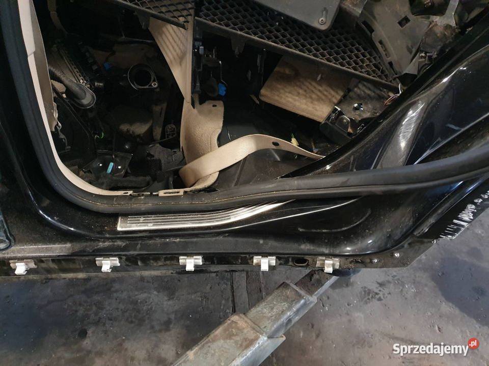 PRÓG LEWY MERCEDES CLS 400 W218 SŁUPEK osobowe Lipno
