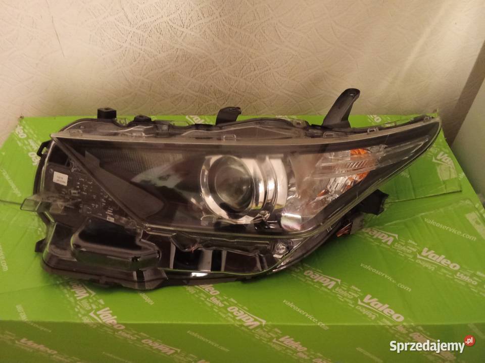 Toyota AurisII lift full led2018r reflektor lewy