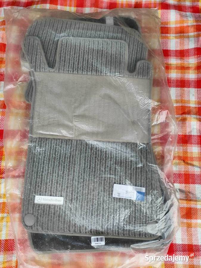 Oryginalne dywaniki rypsowe Mercedes CLK W209