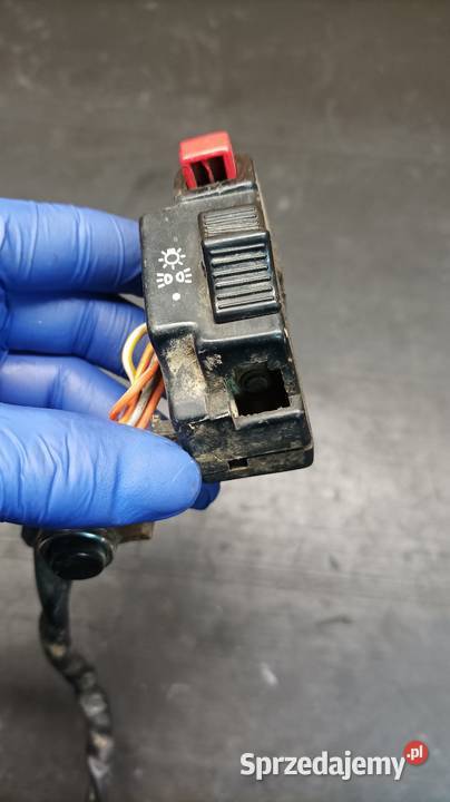 Włącznik starter prawy gaszak killswitch części małopolskie