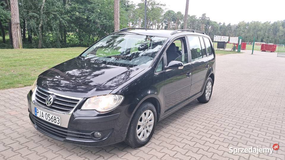 OkazjaŁadny Touran 19 TDI2009 Touran Żerków
