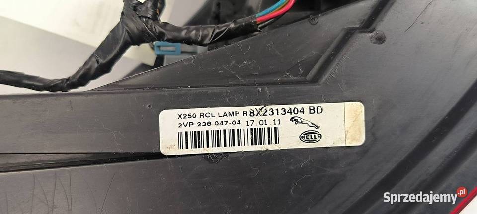 LAMPA PRAWA TYŁ JAGUAR XF 8X2313404BD Pozostałe
