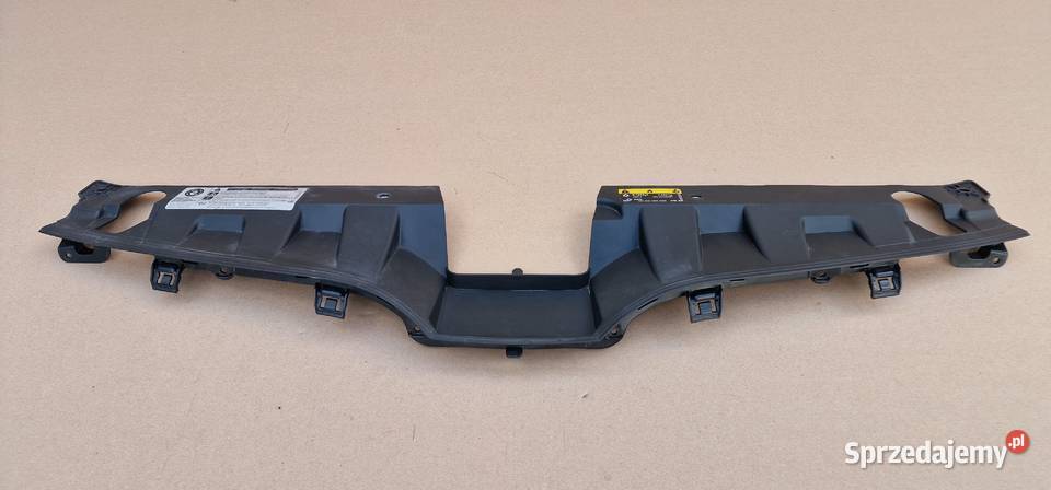 SKODA OCTAVIA III 3 OSŁONA GÓRNA PASA LISTWA osobowe Listwy i nakładki