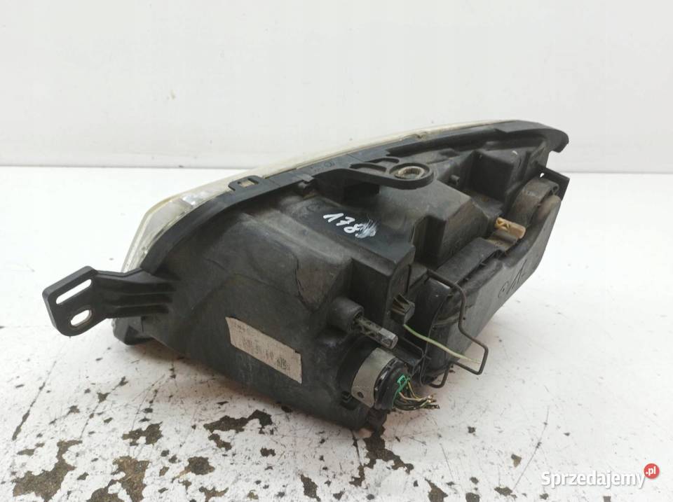 LAMPA PRZÓD PRAWA Fiat Panda II 20032012 osobowe