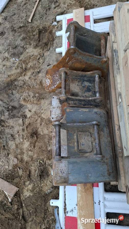 Łyżki Wacker Neuson 30 50 i niestandardowe 30 sprzedam