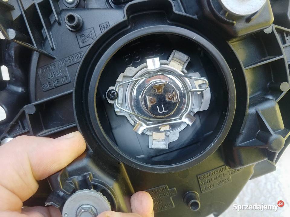 Lampa reflektor przód Suzuki 650 Gladius SFV Zamość