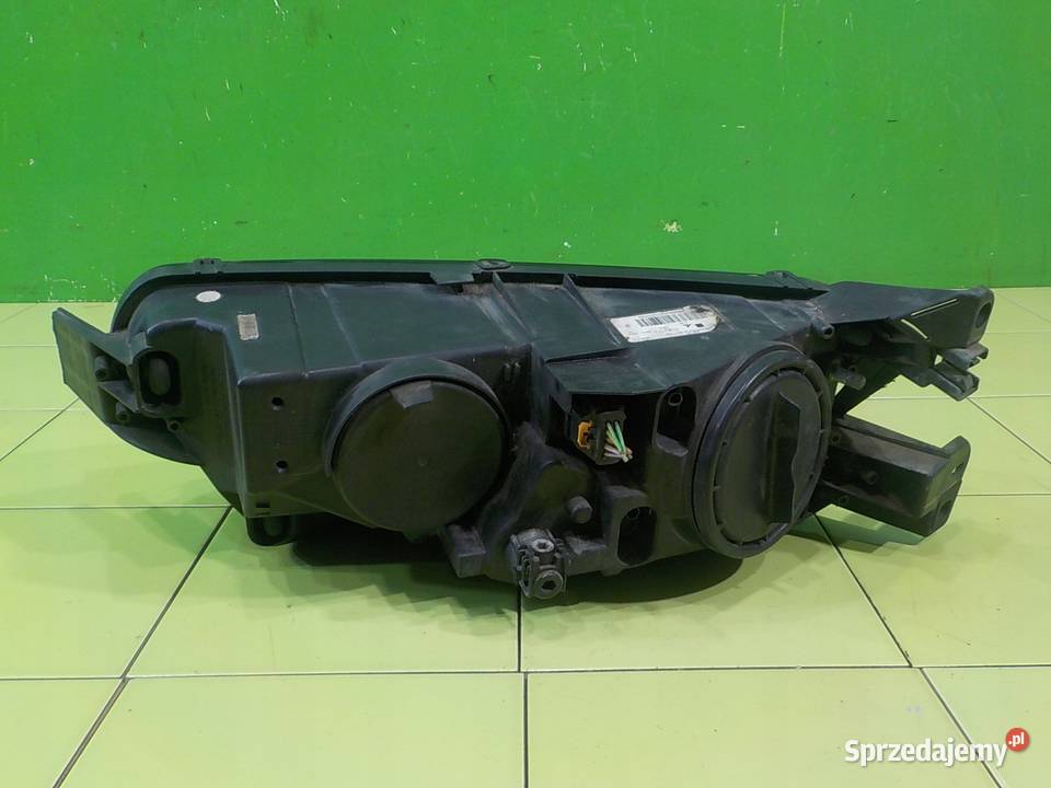 CITROEN C4 PICASSO II 16 EHDI 14r 5D lampa prawy Lampy przednie Oświetlenie Suków sprzedam