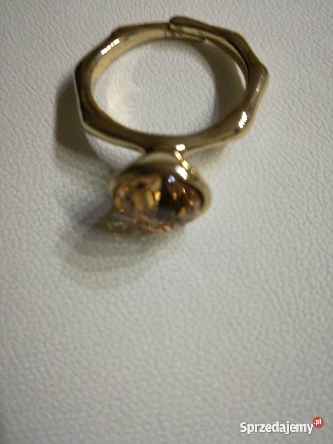 Pierścionek z kamieniami czeskiego szkła pozłacane Lublin sprzedam