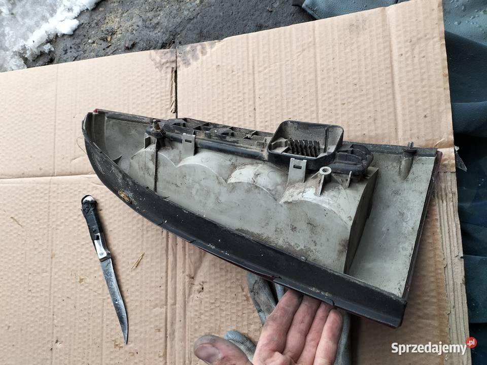 LAMPA TYŁ TYLNA LEWA ASTRA 2 KOMBI Oświetlenie lubelskie Kamień-Kolonia