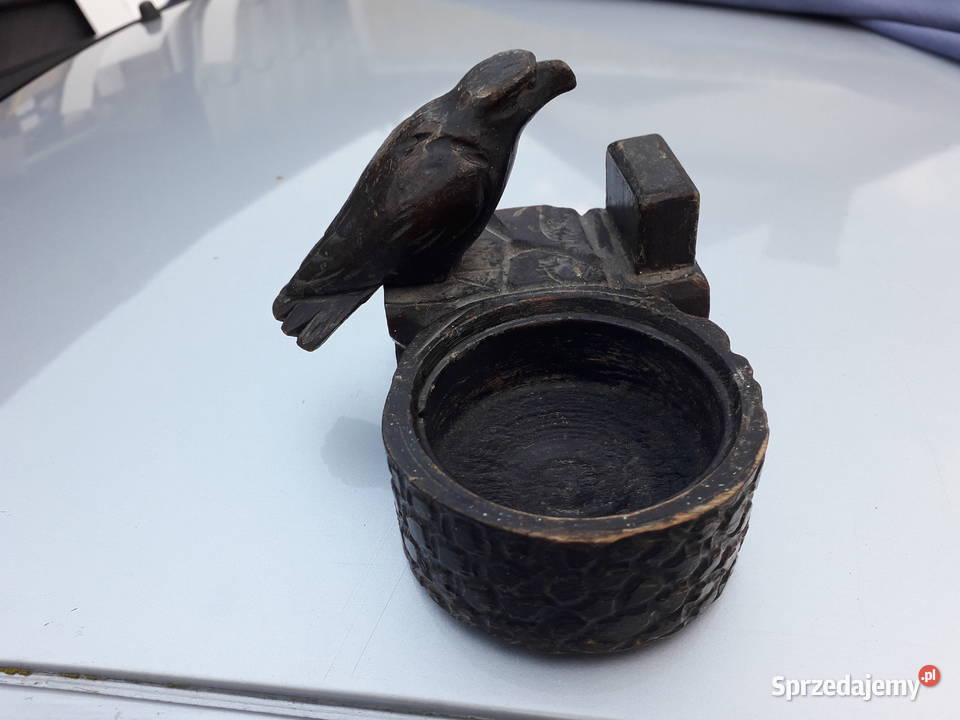 Rzeźbiony pojemnik z figurą na prezent Warszawa