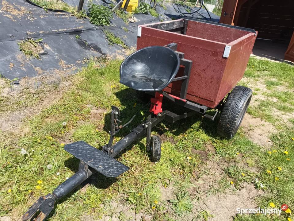 Sprzedam traktorek z napędem 4x4 kompletnym Hyżne