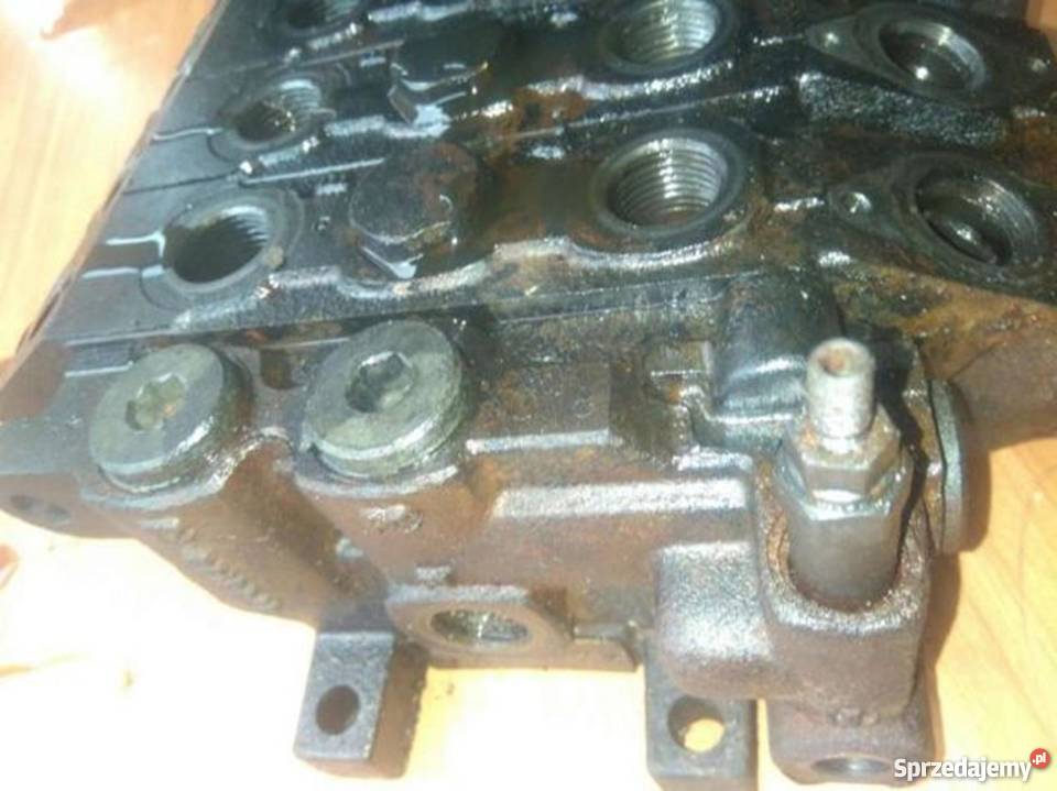 Rozdzielacz hydrauliczny Manitou JLG Terex cat Siemiatycze