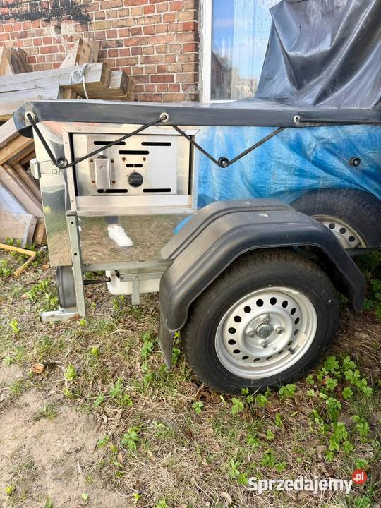 Przyczepa do Hot Dogów Amerykanskich Mosty