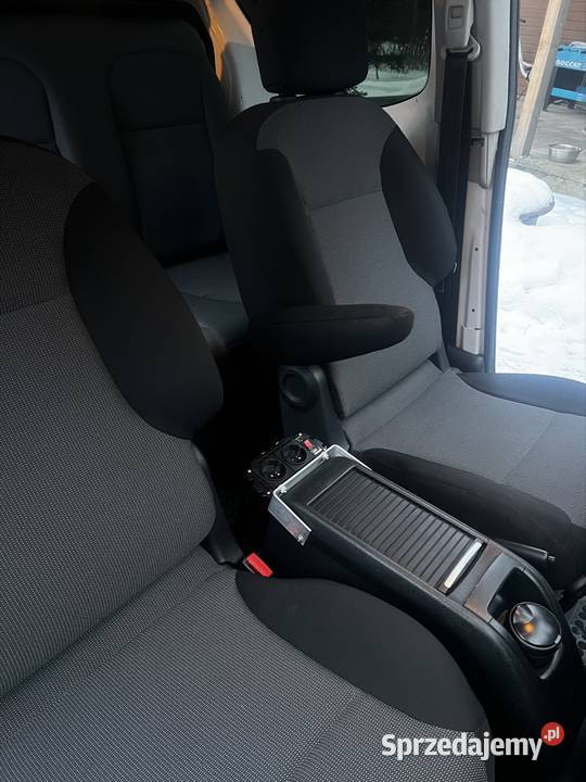 Peugeot Partner 2017 salon Polska Nowodwór sprzedam