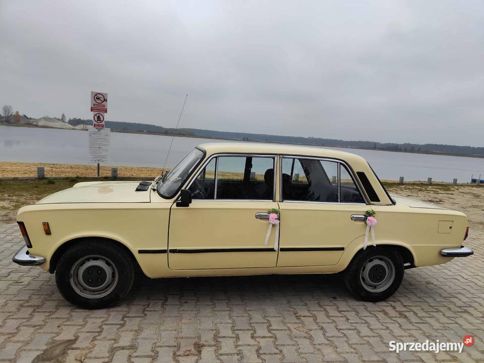 Fiat 125p retro do ślubu Tarnów i