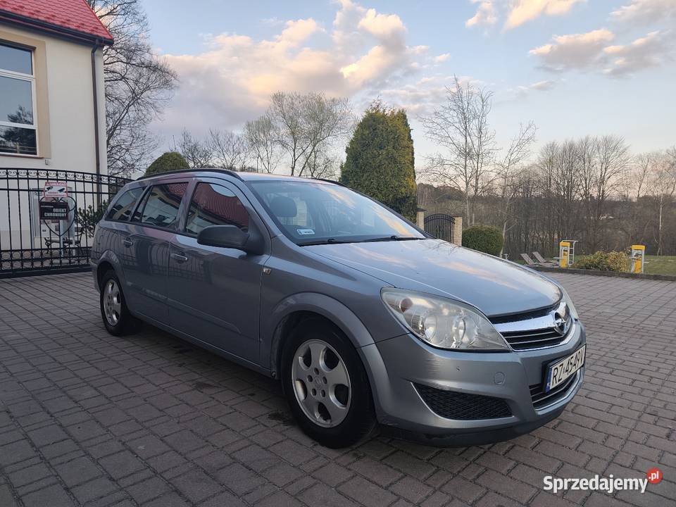 Opel Astra H 16 LPG 2009 Bistuszowa