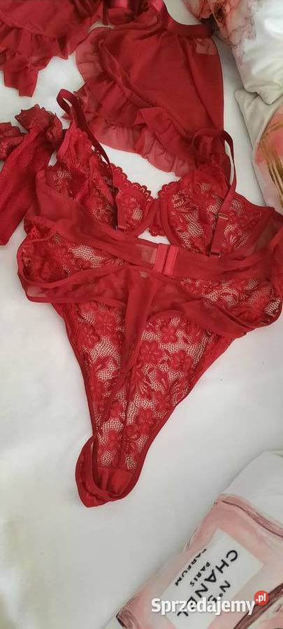 seksowny koronkowy komplet wiśniowy kabaretki Warszawa