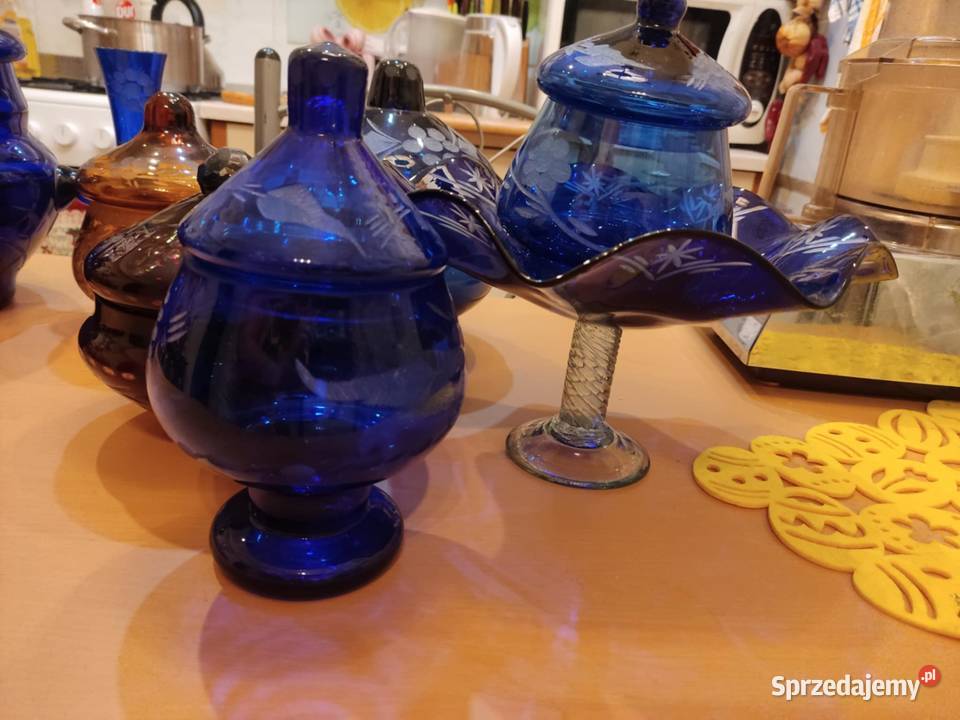 puzdro bomboniera waza patera szkło