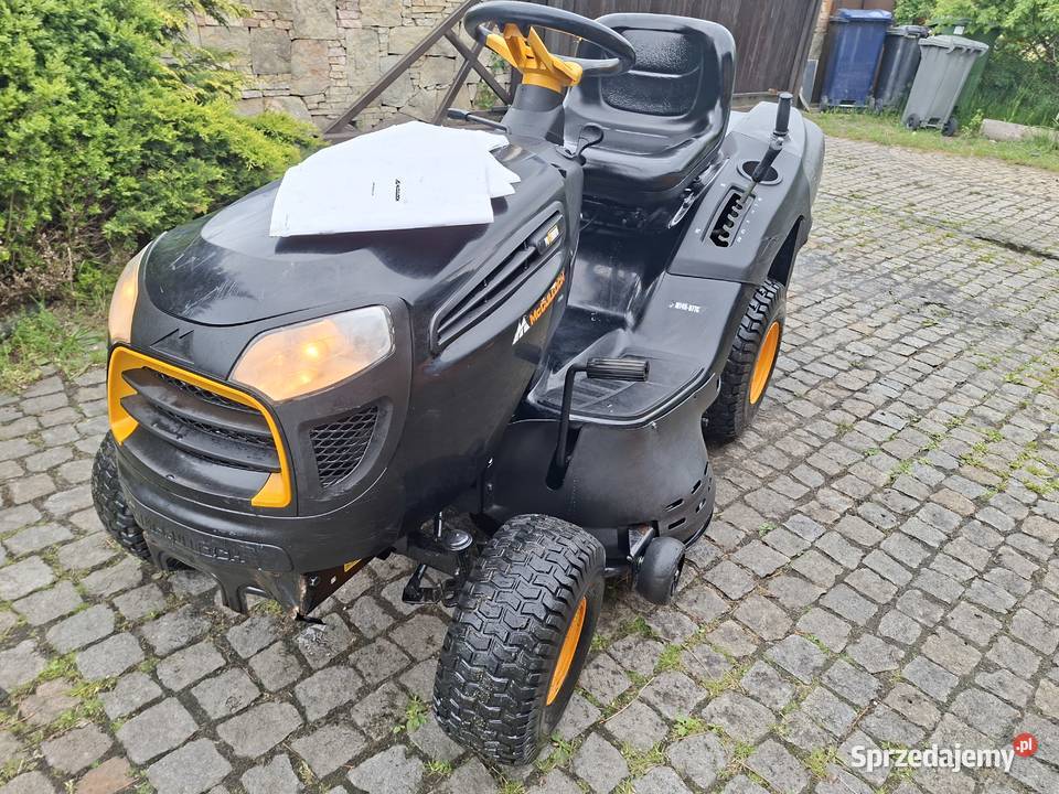 Mc Culloch traktor kosiarka 1 w ogrodach