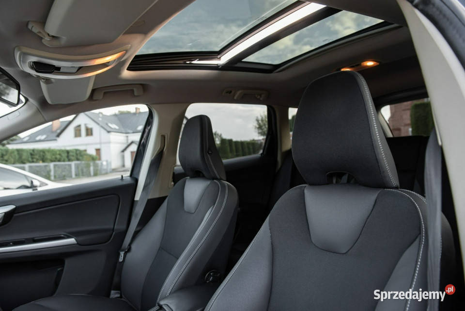 Volvo XC 60 RDesign AWD 24d D4 163 4x4 Panorama Zwoleń sprzedam