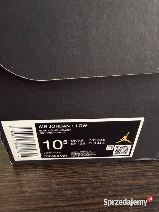 ButySneakersy Air Jordan 1 Low Triple Black Katowice