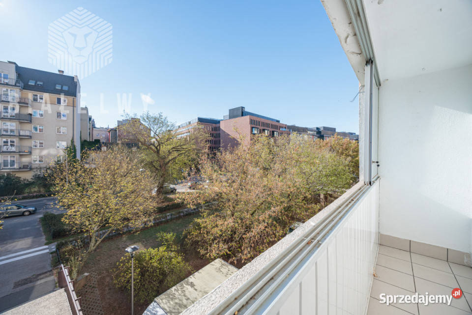 Mieszkanie do sprzedania 611m2 3 pokoje Warszawa Rok budowy 1981 mazowieckie