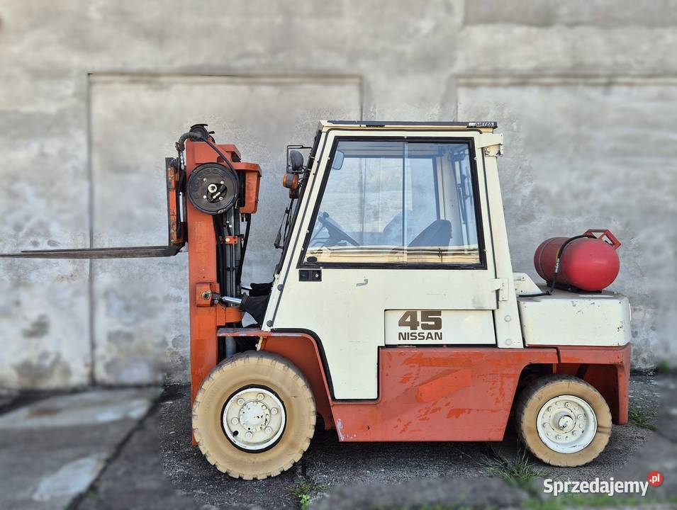 Nissan 4500 TRIPLEX kabina POZYCJONER niski gaz