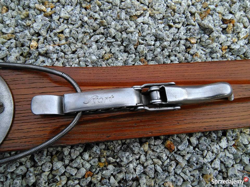 Stare drewniane narty 1939