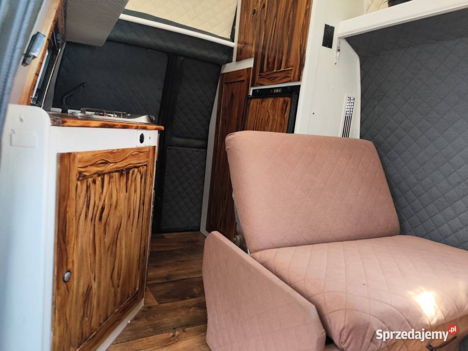Camper Volkswagen Transporter Westfalia Moro nieuszkodzony Wołów