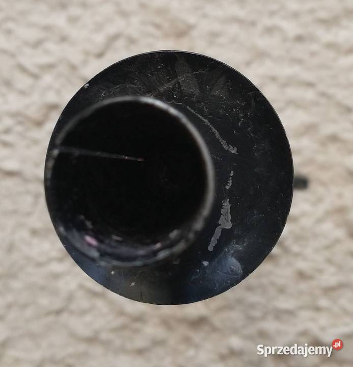 Metalowy kuty świecznik z ub wieku Krotoszyn