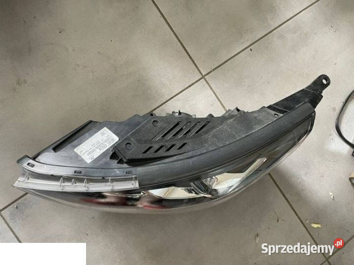 Hyundai I30 III 18 reflektor lewy przód
