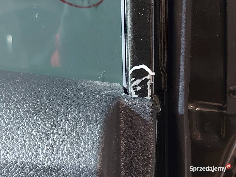 NISSAN XTRAIL III T32 17r drzwi lewe tył 30 osobowe