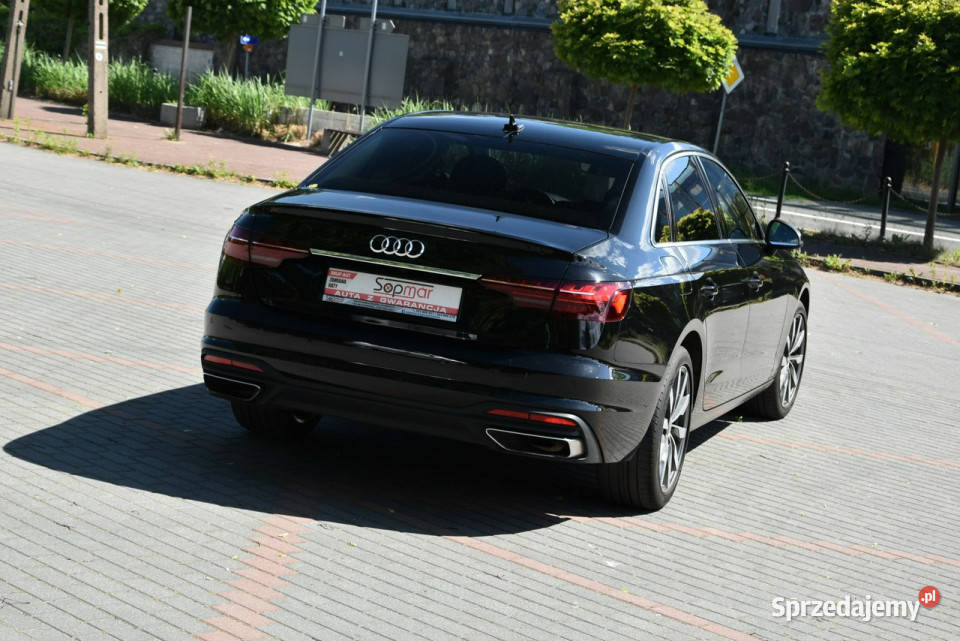 Audi A4 Limousine 35TFSi 150 Automat 2022r SALON kamera cofania Kampinos sprzedam