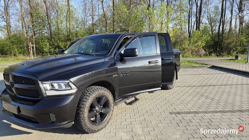 Dodge Ram 1500 HEMI 4 X 4 Super Stan Pierwszy światła LED sprzedam