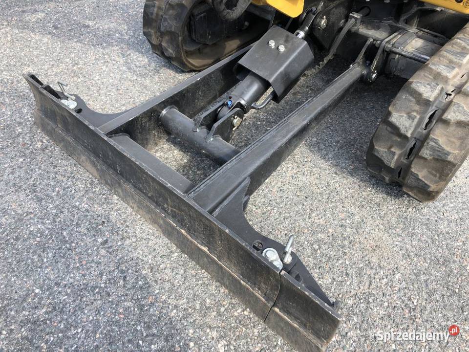 minikoparka 2018 Caterpillar 3017D Rok produkcji 2018 sprzedam