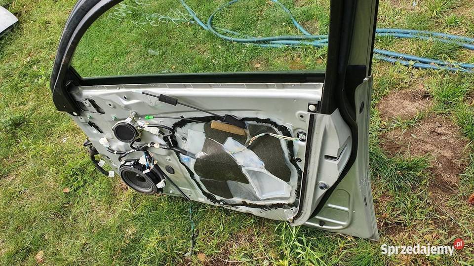 DRZWI PRAWY PRZÓD 1G1 LEXUS IS220 IS250 osobowe