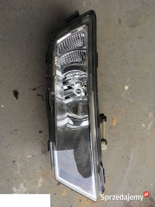 SKODA RAPID HALOGEN PRAWY LED DRL 5JA941700B osobowe lubelskie Kozubszczyzna