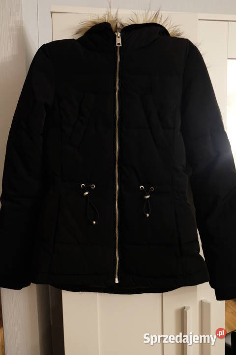 czarna kurtka pikowana HM xxs 32 kaptur ściagacz Kurtki i płaszcze sprzedam