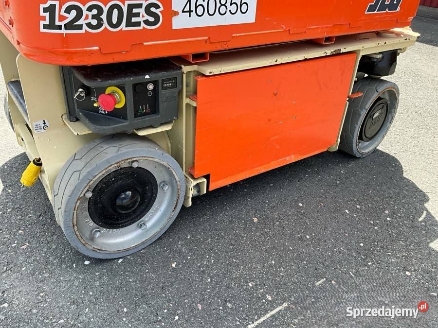 Podnośnik masztowy JLG 1230ES 2014 14900 NISKI Rok produkcji 2014 łódzkie Podskarbice Szlacheckie