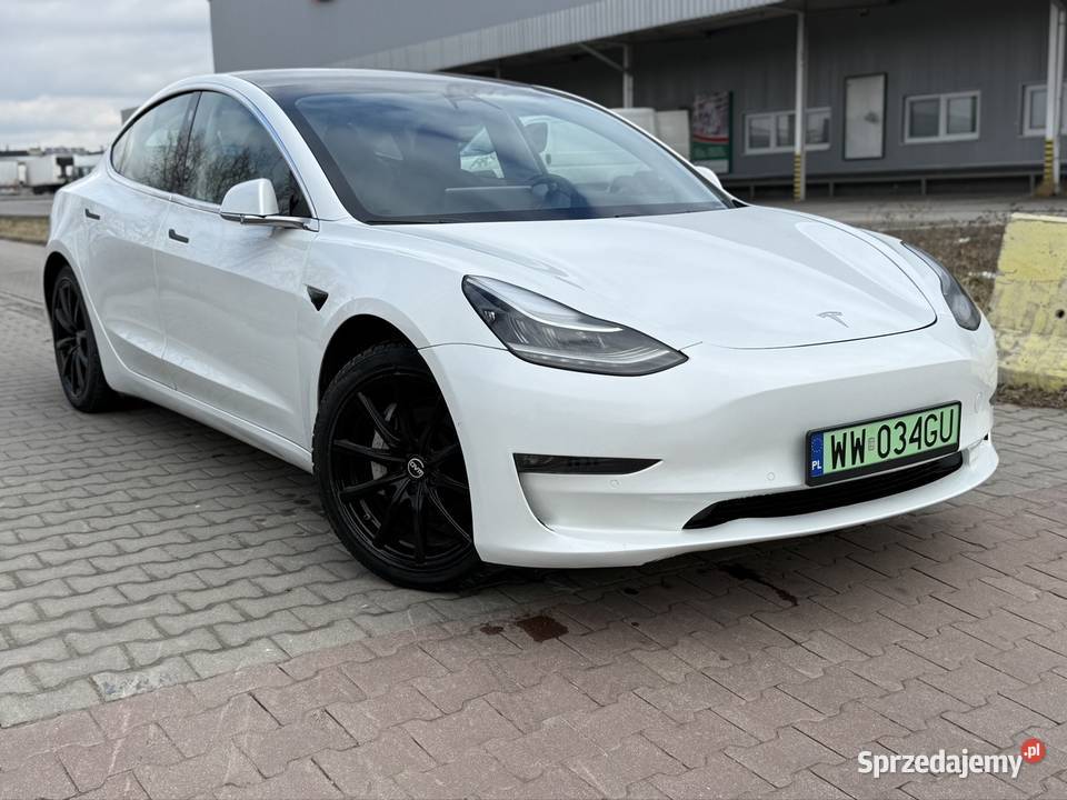 Tesla 3 wersja europejska Warszawa