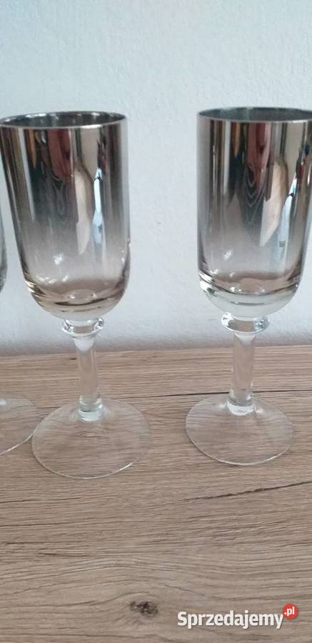 Lampki na szampan wino prl Przedbórz