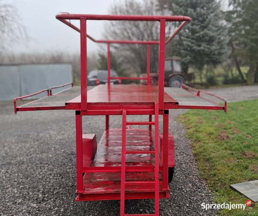 Sprzedam platformę sadownicza do cięcia i zbioru Przyczepy rolnicze świętokrzyskie Sandomierz sprzedam