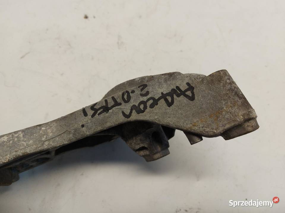 VW Arteon 3G8 2018r ŁAPA WSPORNIK SILNIKA