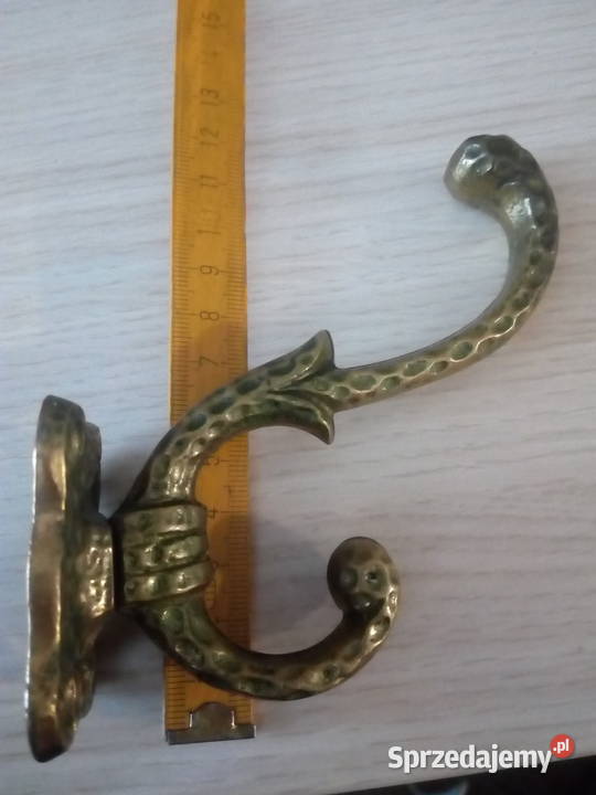 Dekoracyjny mosiezny wieszak hak lata 60te