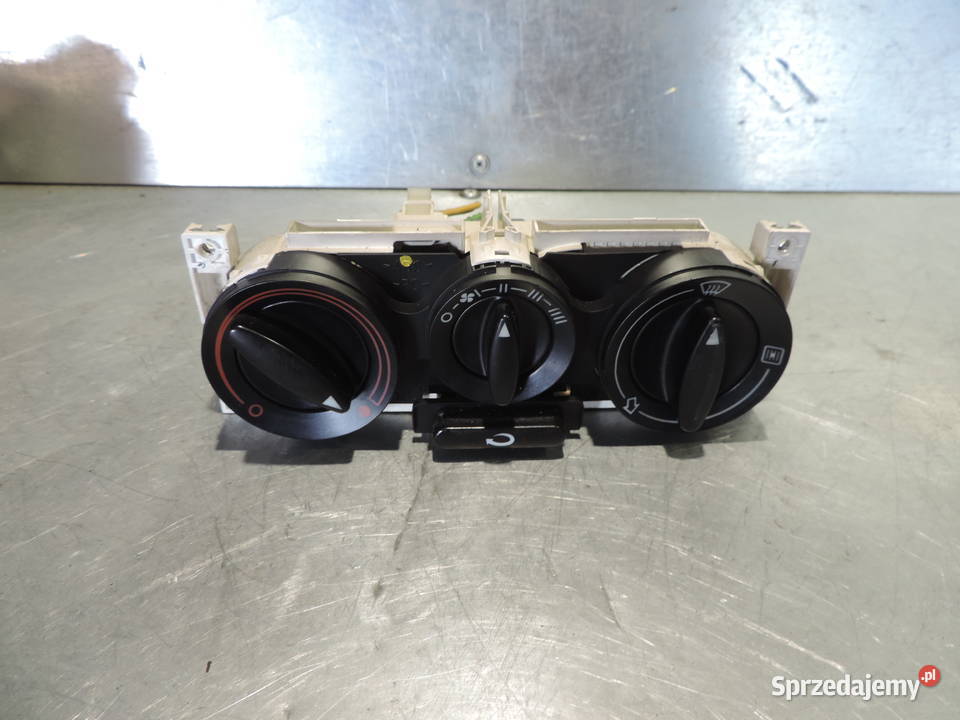 PANEL NAWIEWU AUDI A3 8L 8L0819045A Nowy Sącz