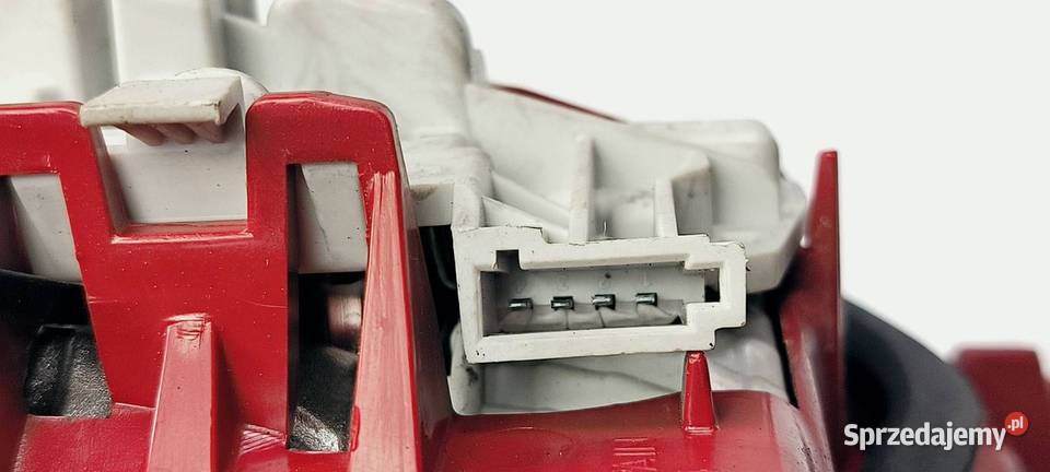 LAMPA W KLAPE LEWA OPEL MERIVA B II 13260838 kujawsko-pomorskie Lipno