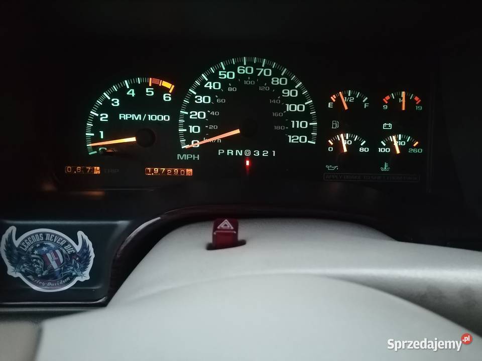 Cadillac Escalade 57 v8 4x4 LPG Kobyłka sprzedam