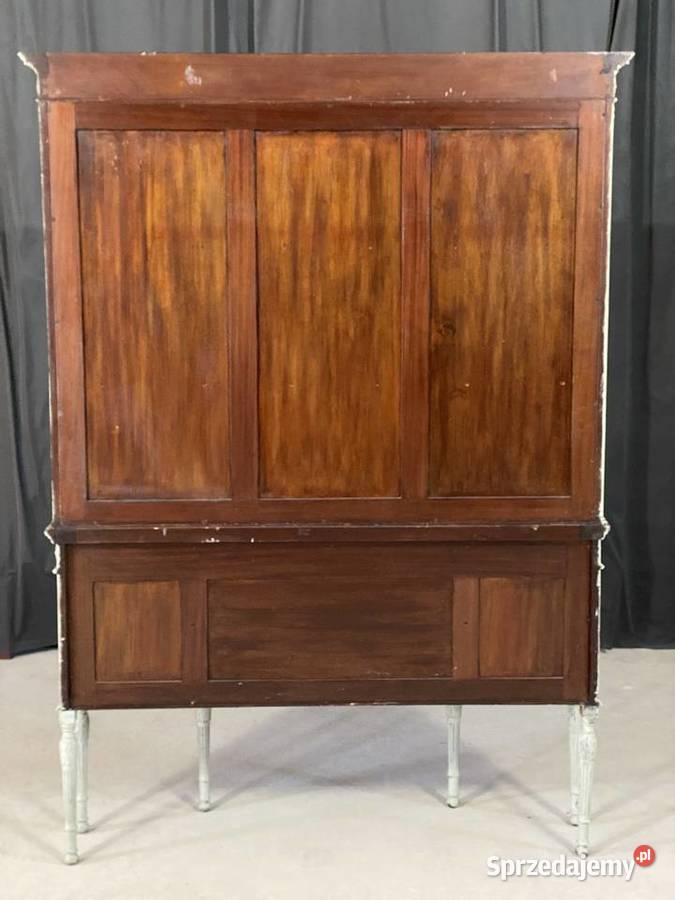 Witryna ludwikowska półokrągłe szyby pastelowa Budno