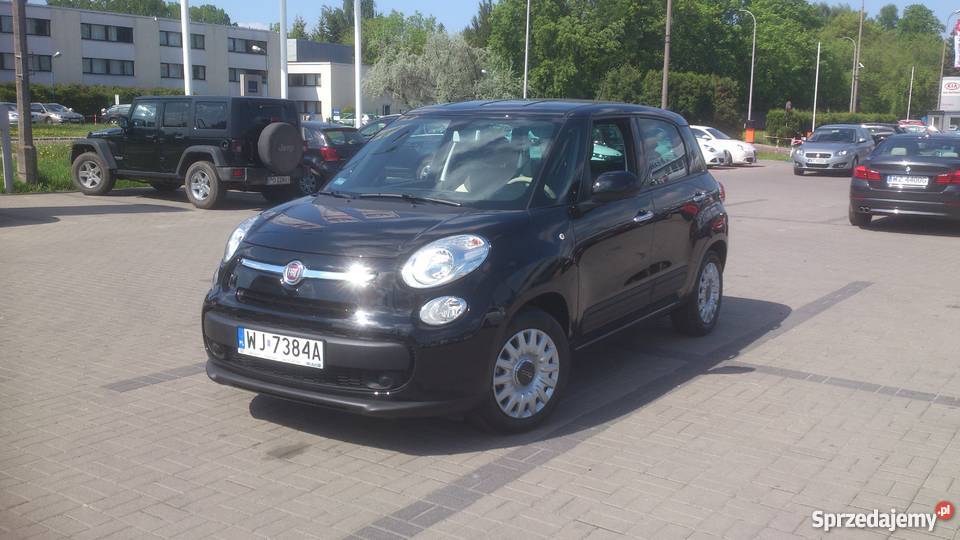 WYNAJEM SAMOCHODÓW DOSTAWCZYCH Z WINDĄ Warszawa wynajem pojazdu